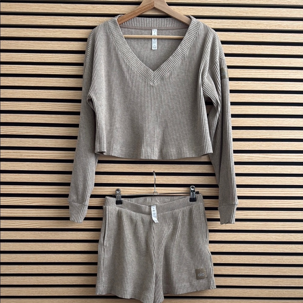 Alo Muse Knit Pajama Set with V-Neck Top